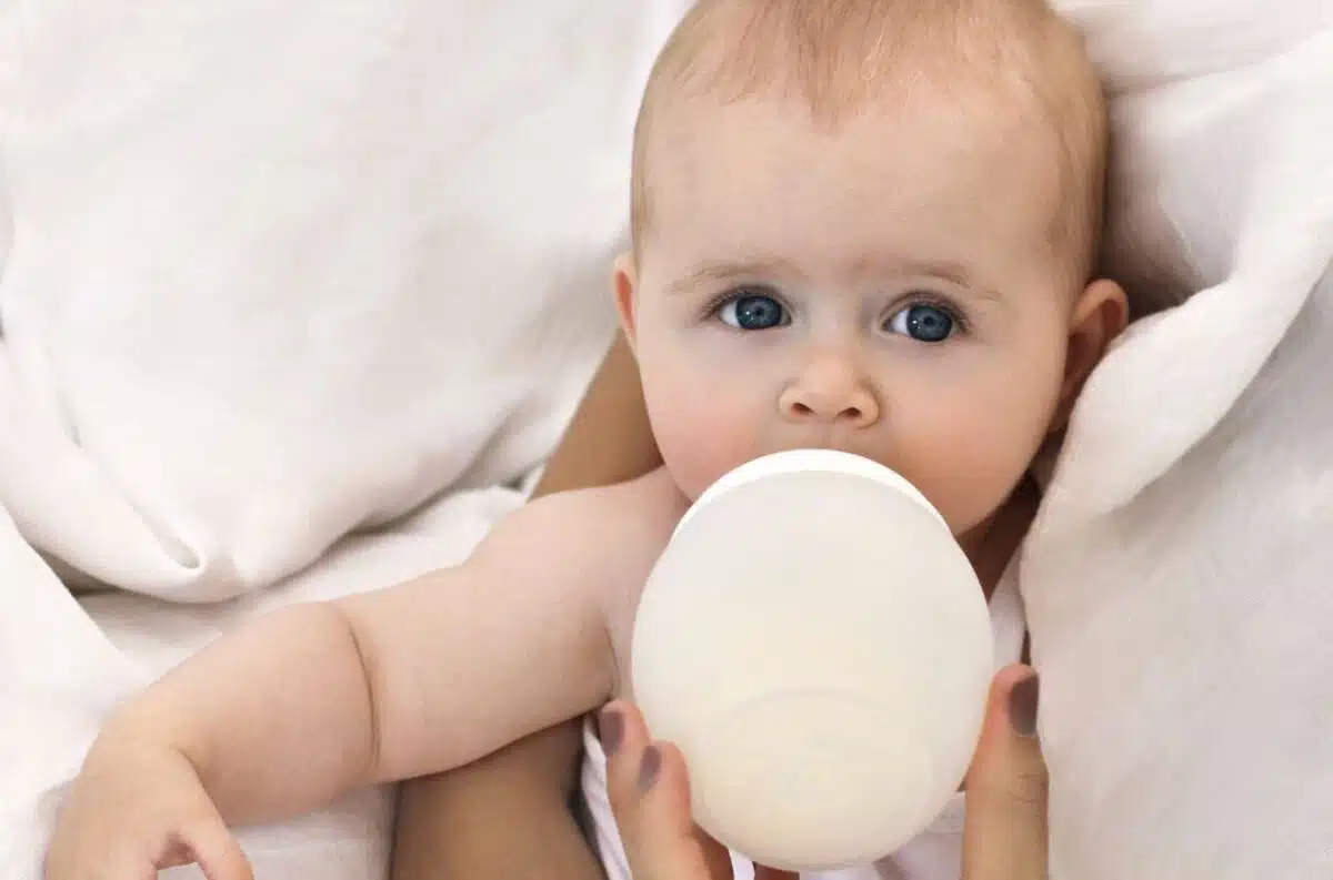 Les différentes marques de lait bébé sur le marché : comparaison et recommandations