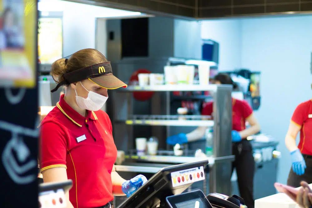 est le salaire d'un équipier McDonald's